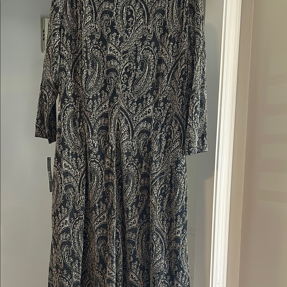 Tahari Black and Gold Dress - Picture 5 of 8